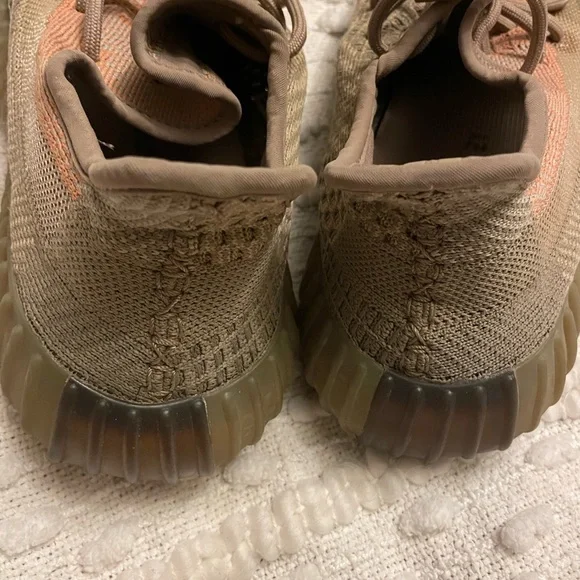 Yeezy boost 350 desert taupe